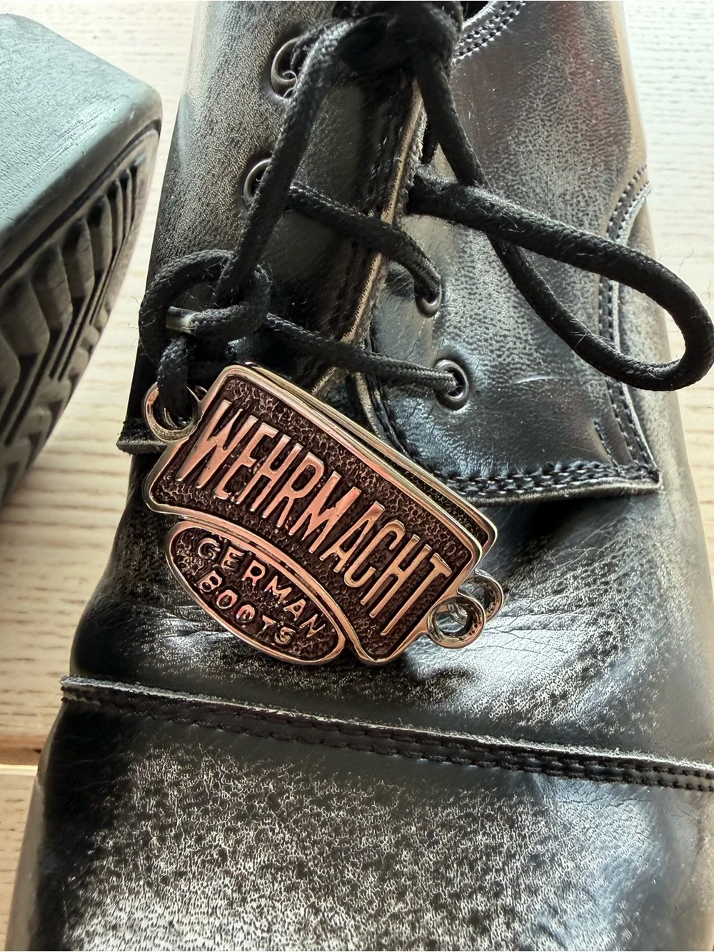 Wehrmacht German boots Men's Black Distressed Leather Lace-Up Oxfords